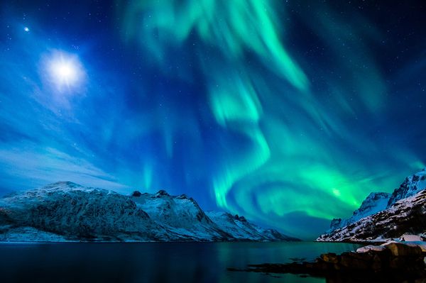 Enjoy the fairy winter scenery all around the world!